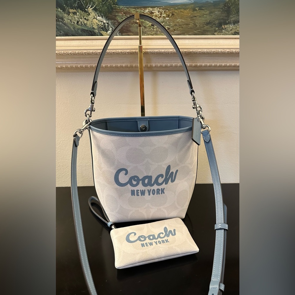 Coach City Bucket Bag With Coach Graphic with Matching Coach Wristlet - Picture 3 of 8